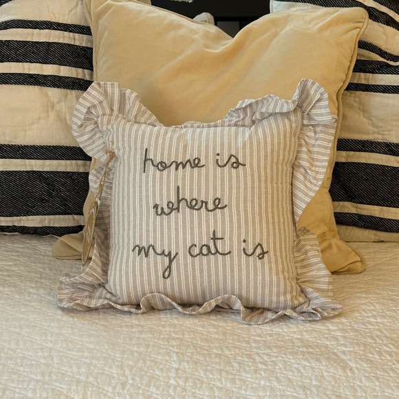 NWT Trending Moss & Willow “Home Is Where My Cat Is” Ruffle Pillow - Picture 2 of 2